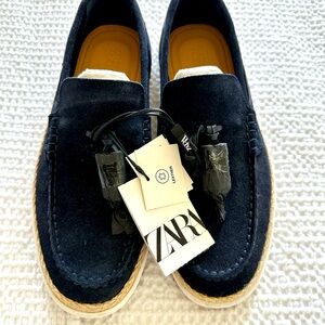 Zara Mens Navy Suede Boar Shies w/Tassels. Brand New With Tags!!!